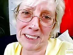 Bobutė yra senas paršavedę