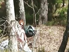 Raguotas redhead Šveicarijos žmona lauko juostelės ir fuck